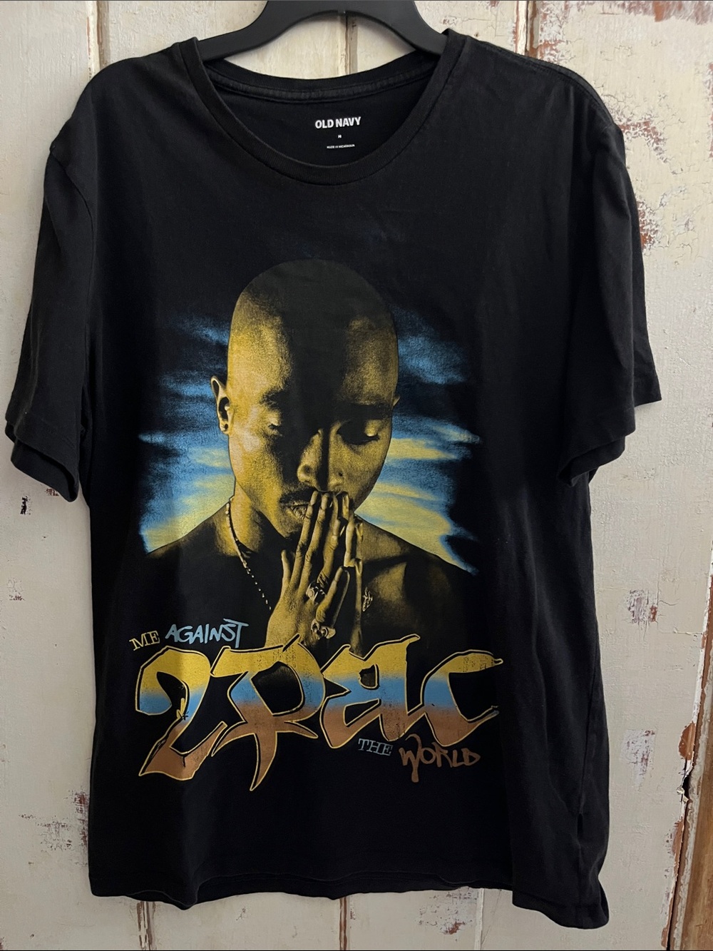 Old Navy Black Short-Sleeve 2PAC Tupac Graphic Tee with Gold & Blue Print